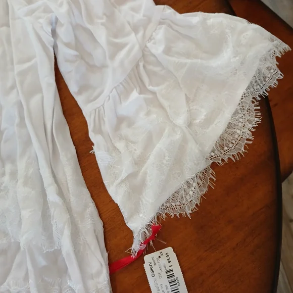 White Laceb Blouse. Plus Size NWT - Picture 2 of 3